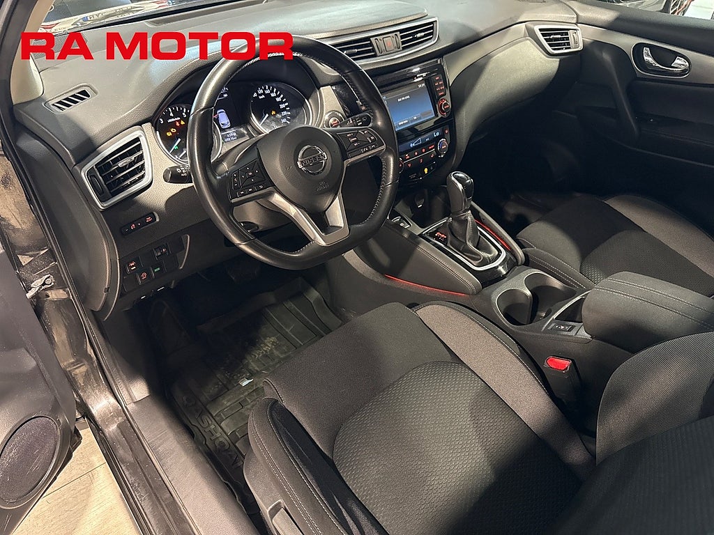 Nissan Qashqai 1.2 115hk Automat N-Connecta | 360° | Navi | Låga mil | 2018