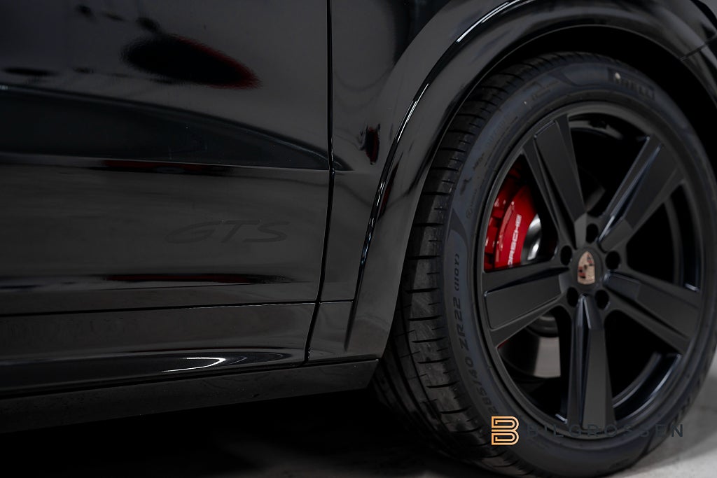 Porsche Cayenne GTS Coupé Kolfiber Burmester P-Disp Bakaxelst MOMS