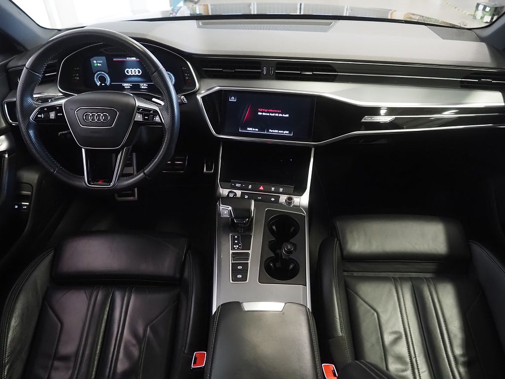 Audi A6 Avant 55 TFSI e quattro S-Line Pano 360° B&O Skinn Drag 2021