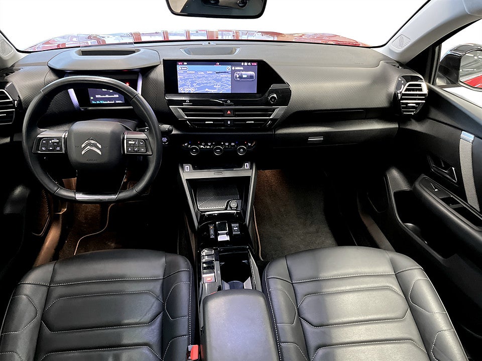 Bild på Citroën e-C4X Shine Exclusive 50 kWh Aut B-KAMERA PANO ELSTOL 136hk