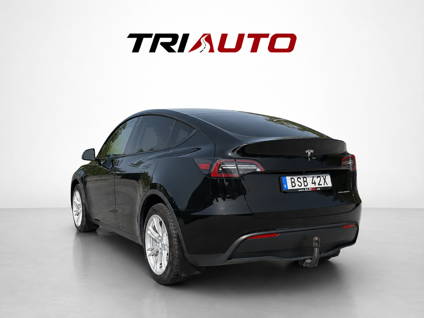 Tesla Model Y 2022, photo 4/45