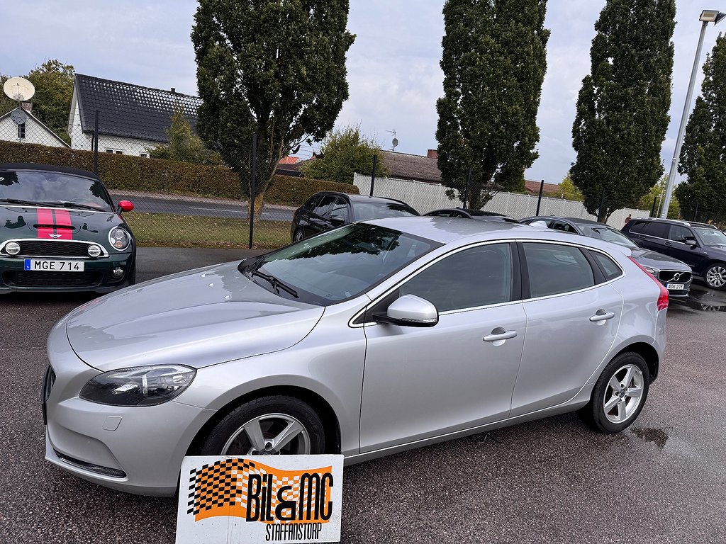 Volvo V40 D2 Momentum Euro 6