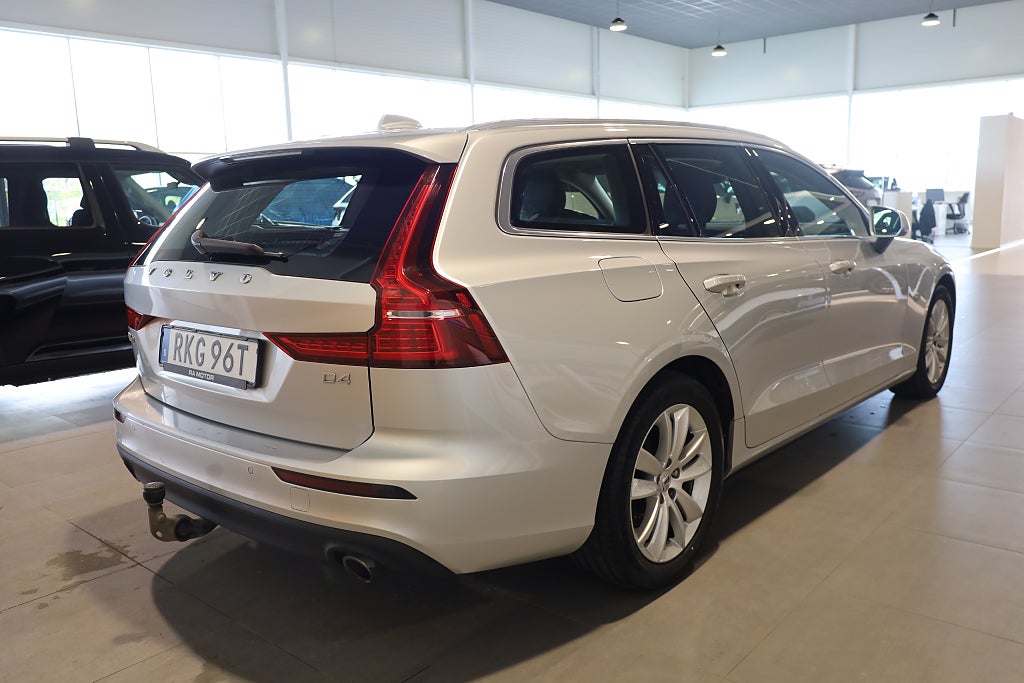 Volvo V60 D4 AUT Momentum Advanced SE II Drag Navi VOC Moms 2021
