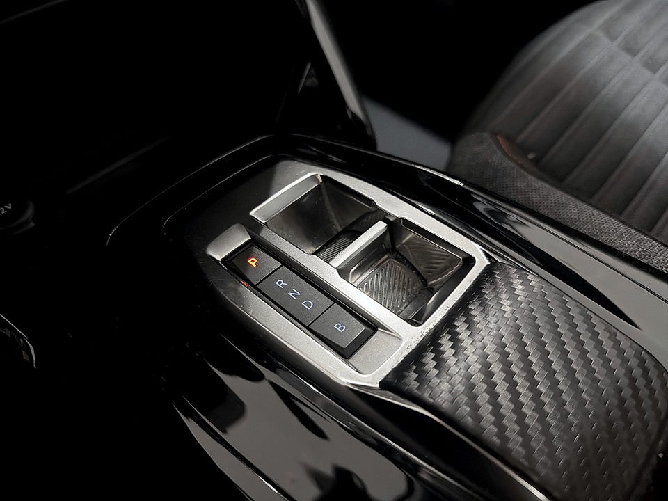 Bild på Peugeot E-2008 Active 50kWh 136hk Aut - CARPLAY, BACKSENSORER
