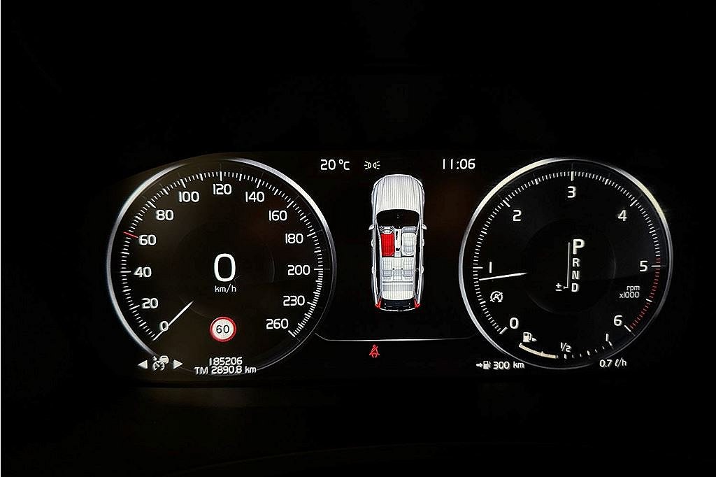 Volvo V90 Cross Country D4 AWD ADV. SE 2,95%