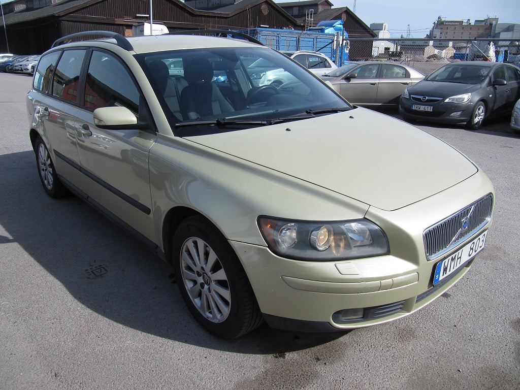 Volvo V50 2.4 Kinetic Euro 4 170HK/NyBES./NyaDäck/Drag/ACC