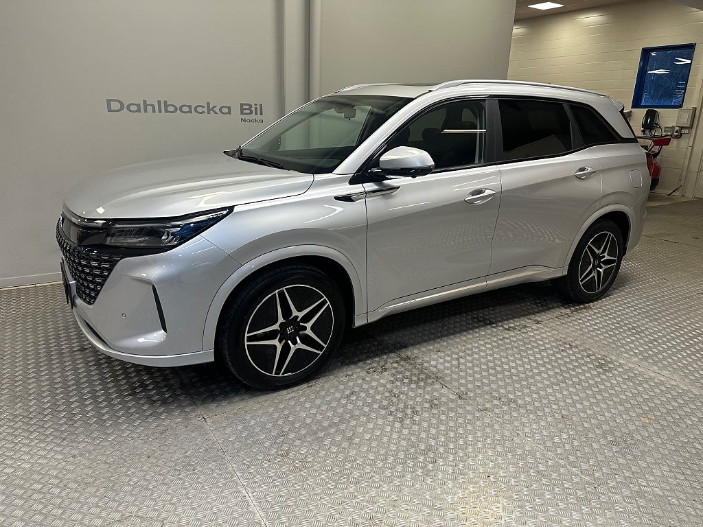 DFSK E5 Plug-in Hybrid 283hk / 87km WLTP / 6 års garanti