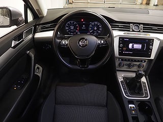 Kombi Volkswagen Passat 14 av 21