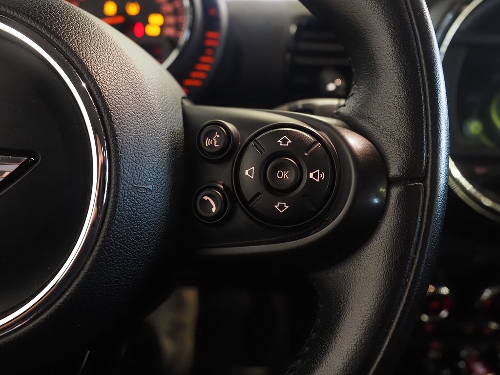 MINI Clubman Cooper D 150hk Automat Pepper Dragkrok P-Sensor 2017
