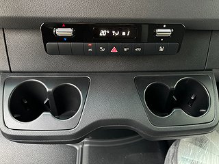 Transportbil - Skåp Mercedes-Benz Sprinter 18 av 20
