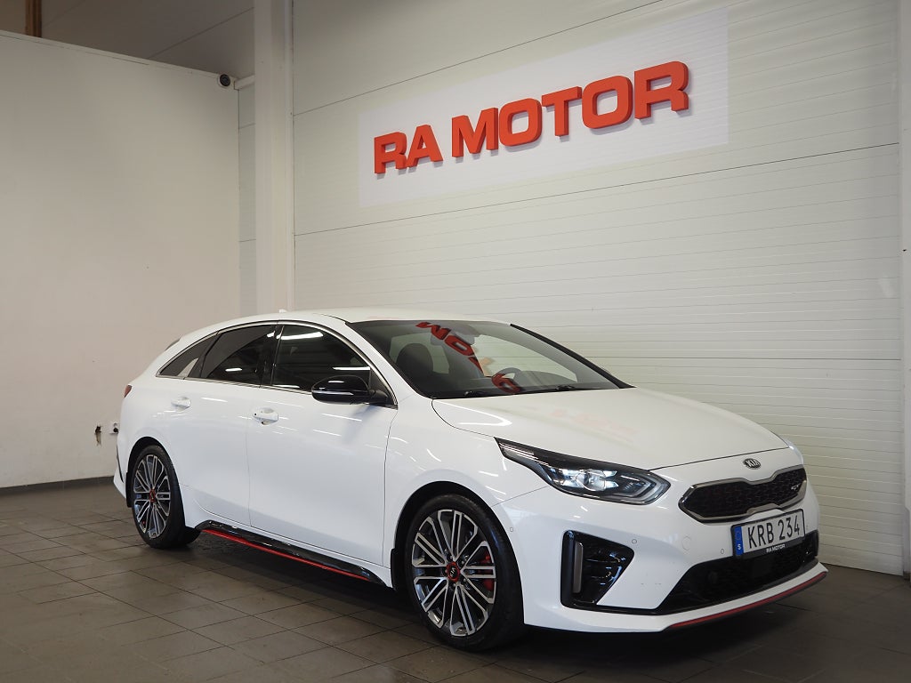 Kia ProCee'd GT 1.6 T-GDI DCT 204hk B-Kam GPS Drag JBL MVärm 2019