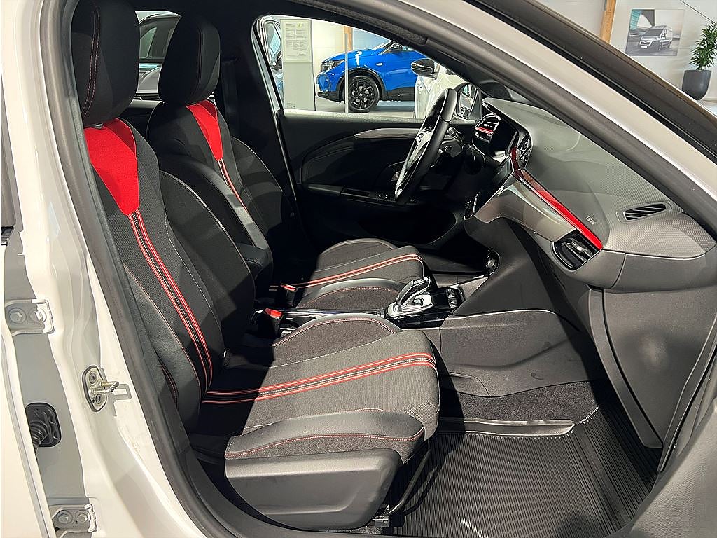 Bild på Opel Corsa GSi 1.2 PT 130hk Aut - CARPLAY, EN ÄGARE