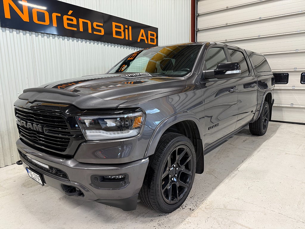 RAM 1500 Crew Cab 5.7 V8 HEMI LARAMIE NIGHT EDITION MOMS
