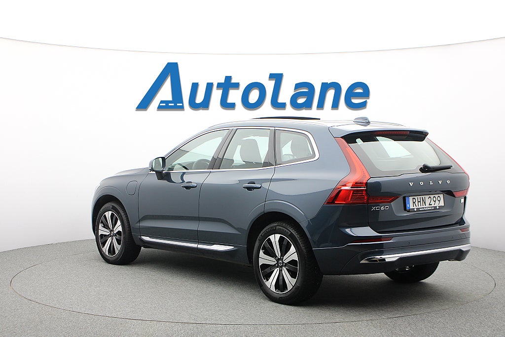 Volvo XC60 Recharge T6 AWD Plus Bright Drag, Pano, Kamera 350hk
