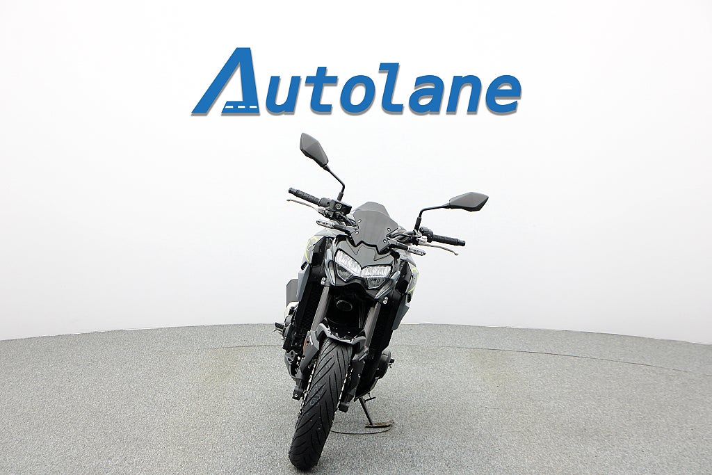 Kawasaki Z900 *Nyservad & Nytt framdäck