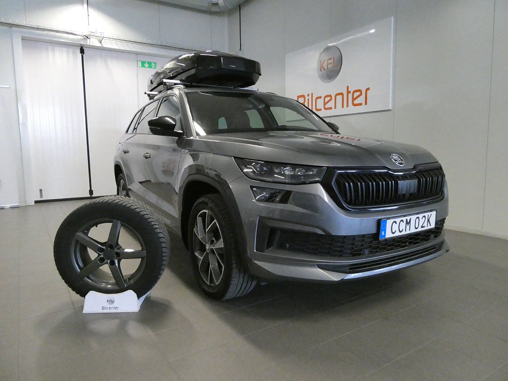 Skoda Kodiaq 2.0 TSI 4x4 Sportline*RÄNTA3,99%* 7-sits-Drag-Värm-SoV