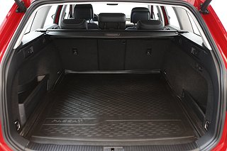 Kombi Volkswagen Passat 16 av 18