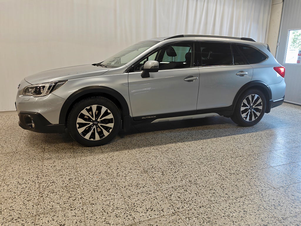 Subaru Outback 2.0 4WD, Summit, 150hk, Värmare, Drag, V-hjul