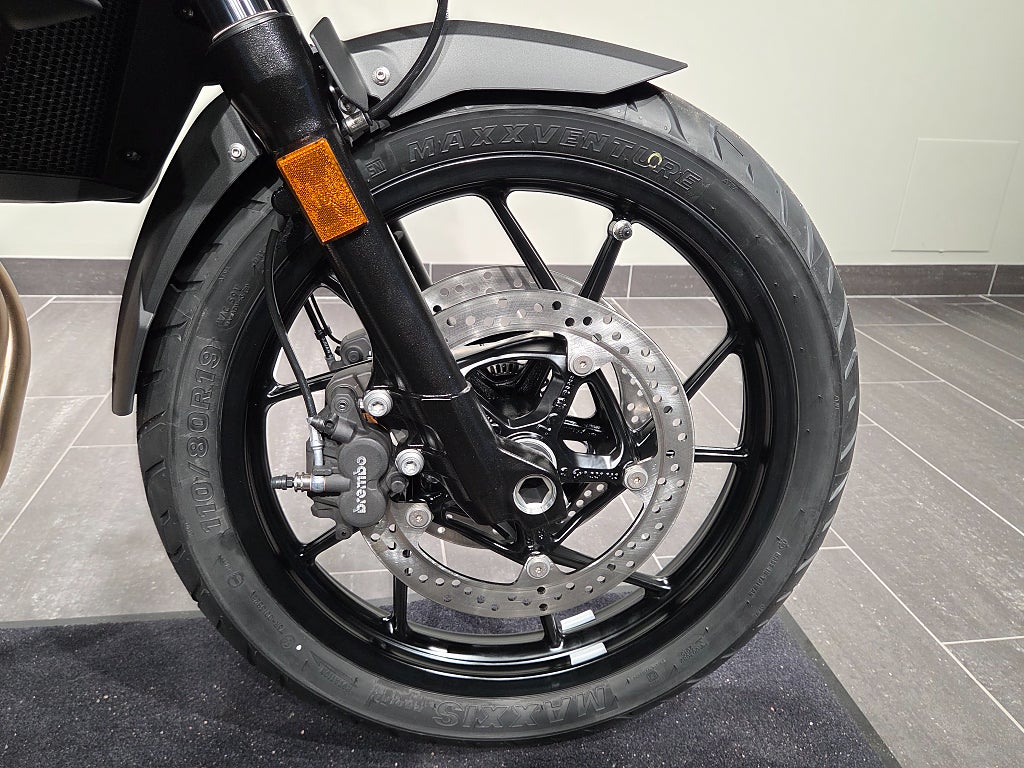 BMW F800GS/Sidoväskor & 5-års garanti på köpet!/Chassisänkt
