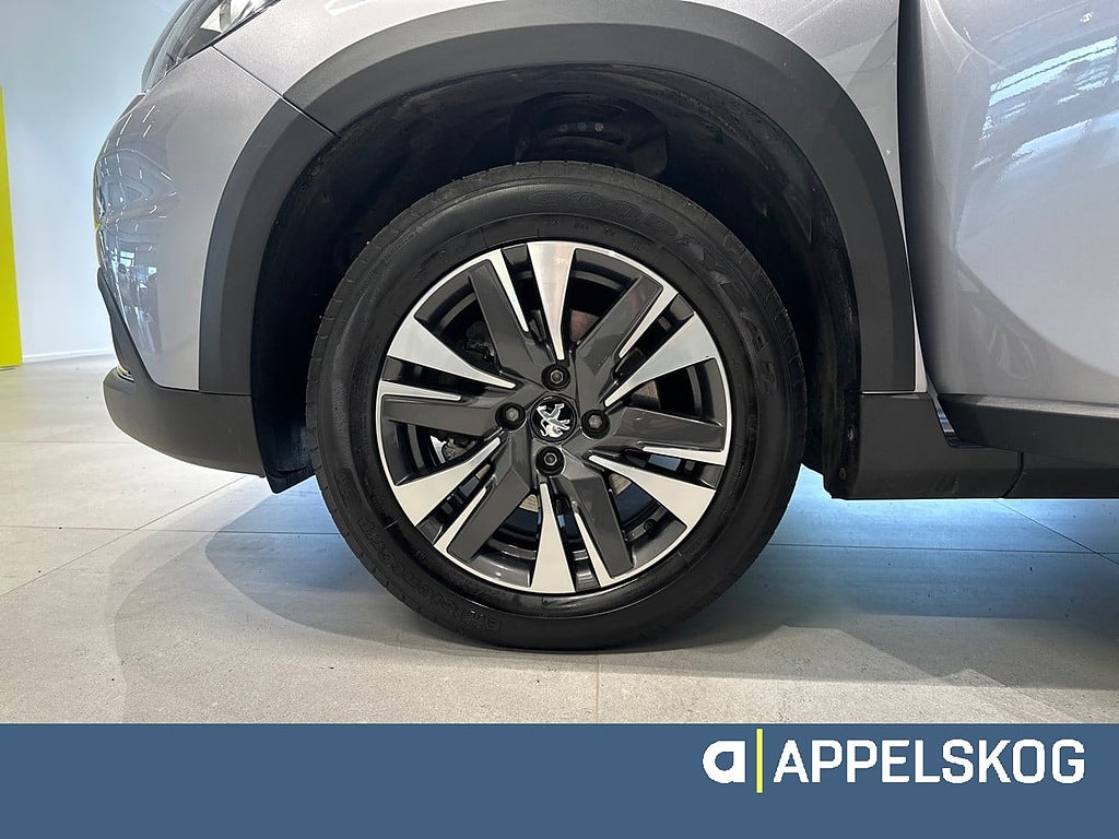 Peugeot 2008 Allure PT 110 AUT PANO |RÄNTA 3,99%|V-HJUL INGÅR| thumbnail