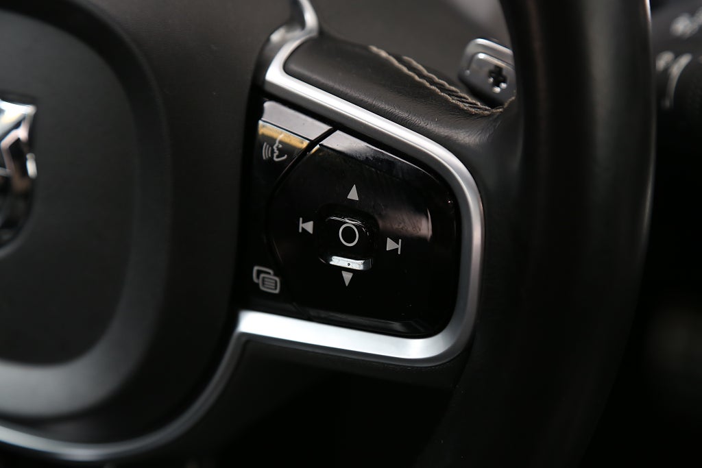 Volvo V60 D4 190hk AWD R-Design Aut H/K 360° HUD VOC Drag 2019