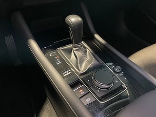 Sedan Mazda 3 17 av 24