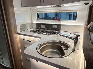 Husbil-integrerad Kabe TM IMPERIAL 860 LGB 19 av 34