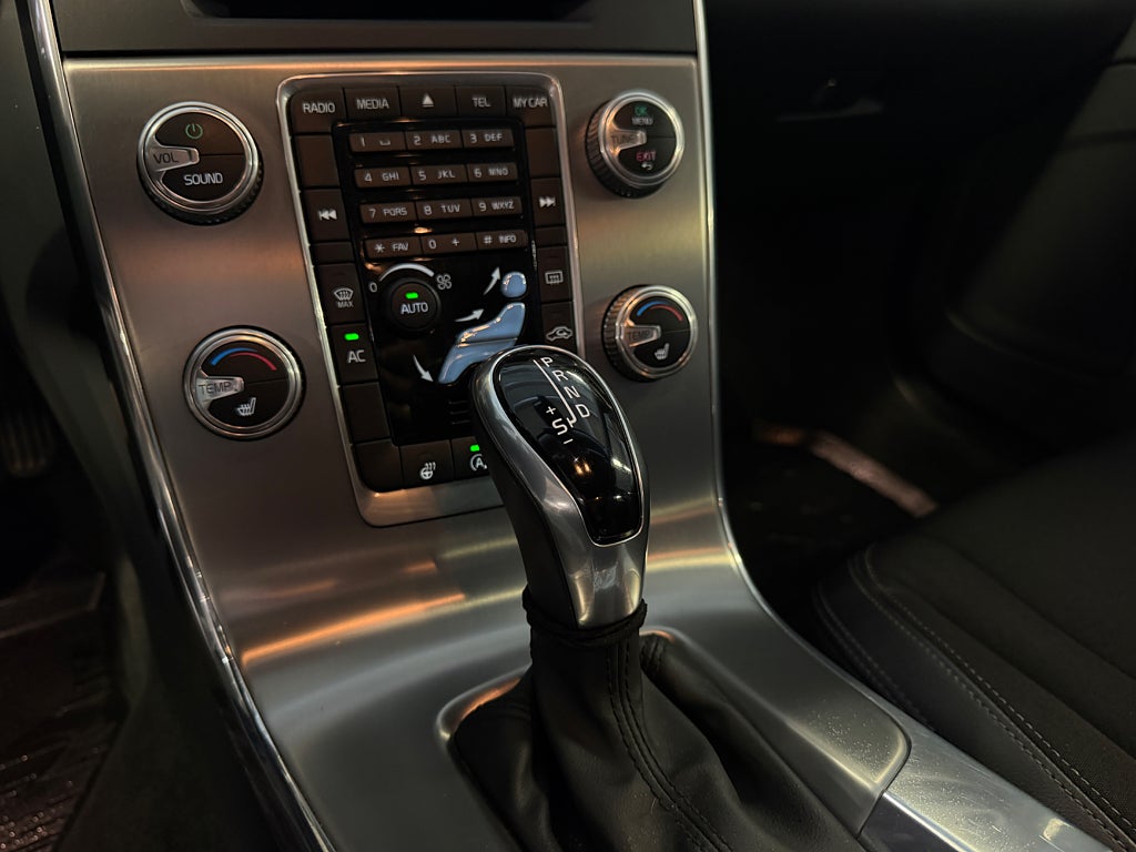Volvo V60 2015 - miniatyr 16
