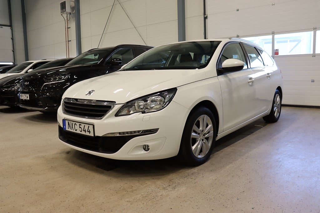 Peugeot 308 SW 1.2 PureTech 130 Active P-Sensorer Kamrembytt 131hk 