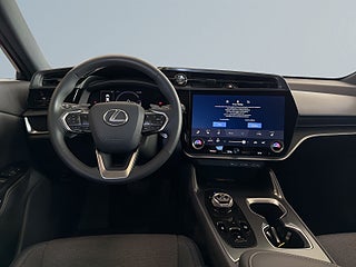 Lexus RZ 300e /Keyless/A.d Fart/Navi/Kamera/Psens/Laneassist – bild 8