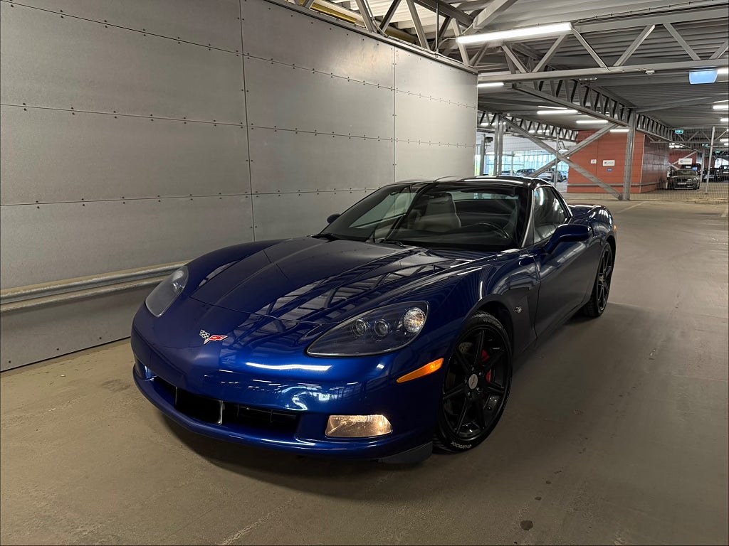 Chevrolet Corvette C6 LS2 405HK Z51 3LT TARGA NYBESIKTIGAD *CLEAN TITEL*