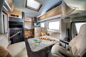 Husbil-alkov Adria CORAL XL 660 SL 6 av 6