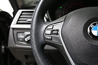 Kombi BMW 320 15 av 26