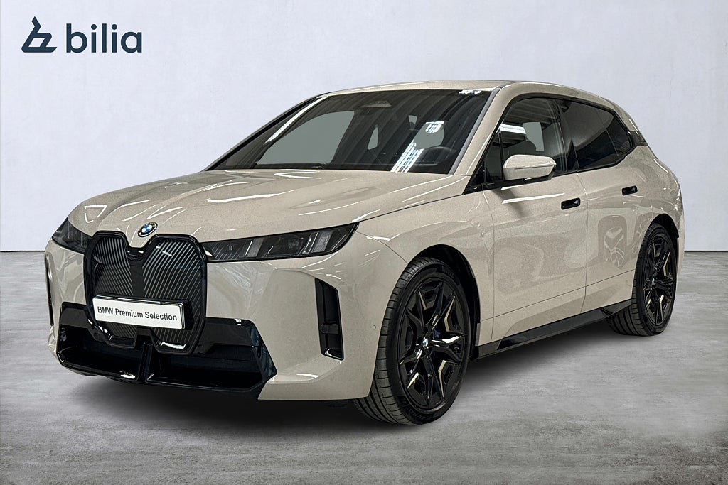 BMW iX xDrive 60 M-Sport | Drag | Aktiv farth. | H&K | Komfort