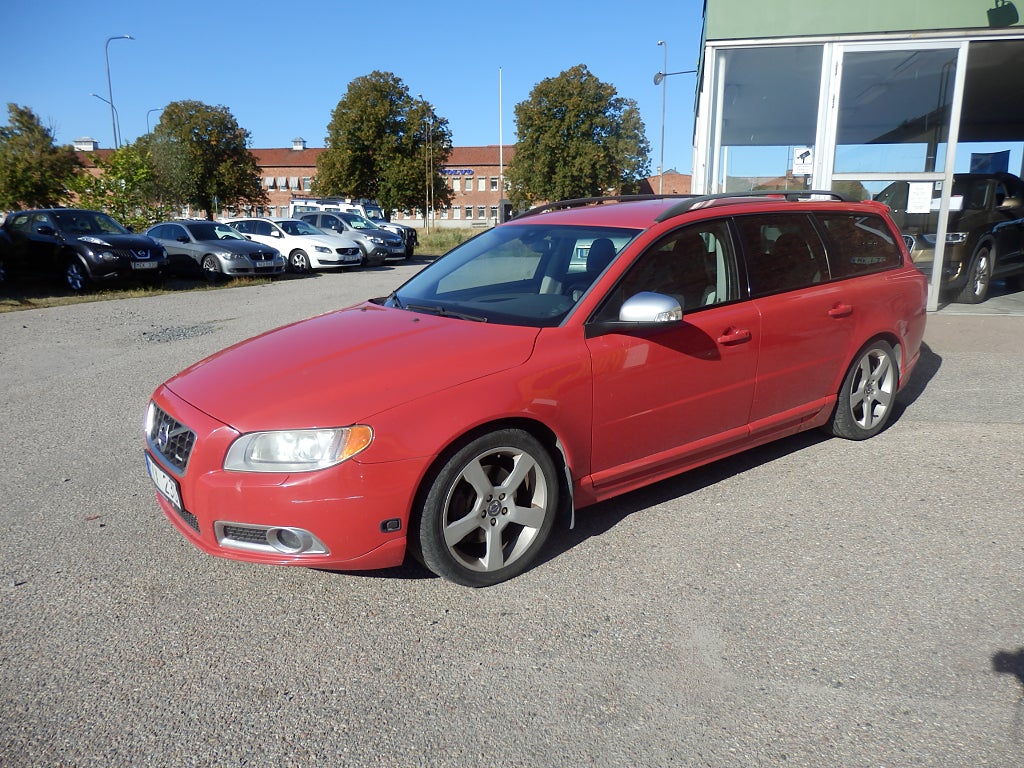 Volvo V70 2.5FT R-Design