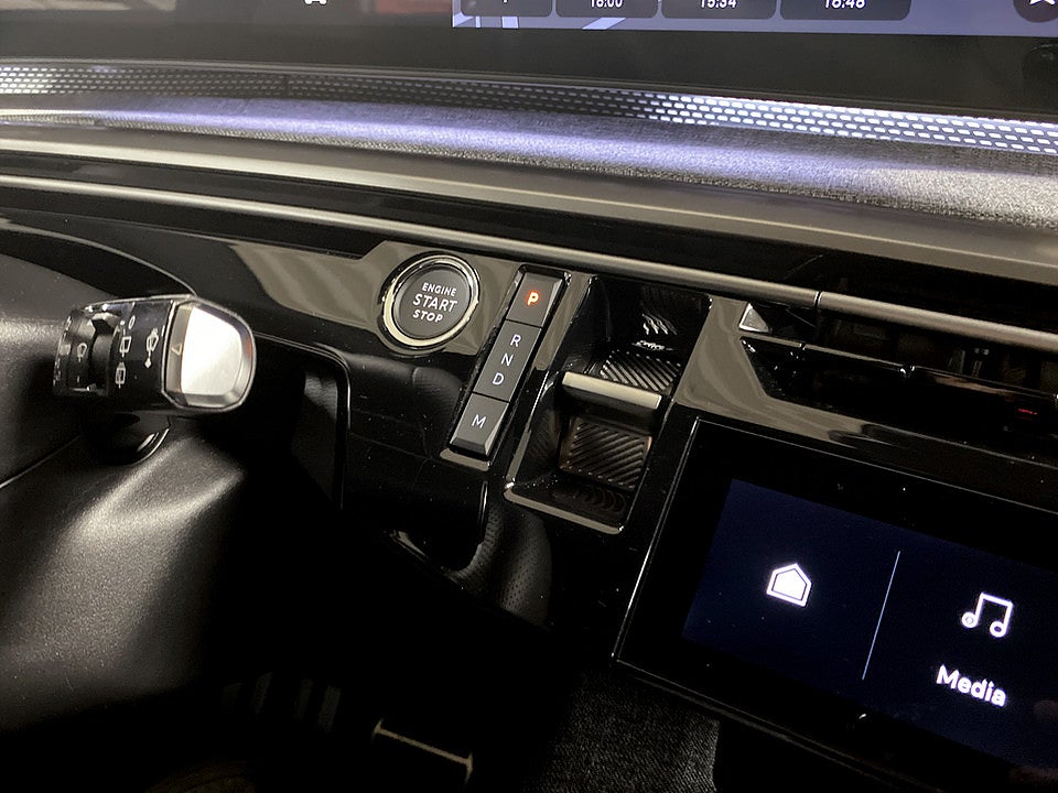 Bild på Peugeot 5008 GT Hybrid 145hk Aut 7-SITS B-KAMERA