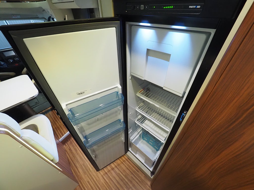 Adria Coral 670 SL Supreme I ALDE I Solcell I 150hk