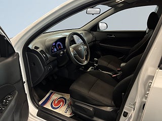 Hyundai i30 1.6 CRDi Business Kamera/Appar/Farthåll/ 0,44 L/mil – bild 7