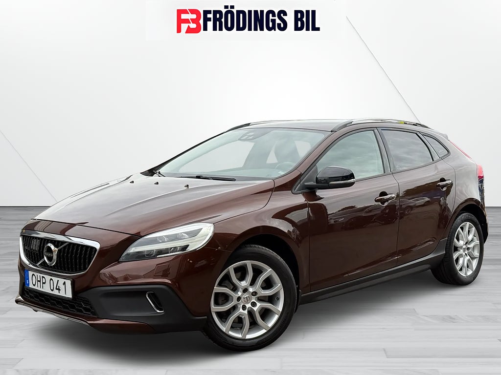 Volvo V40 Cross Country D3 Geartronic Business Advanced/Värmare/Kam/Drag/Navi