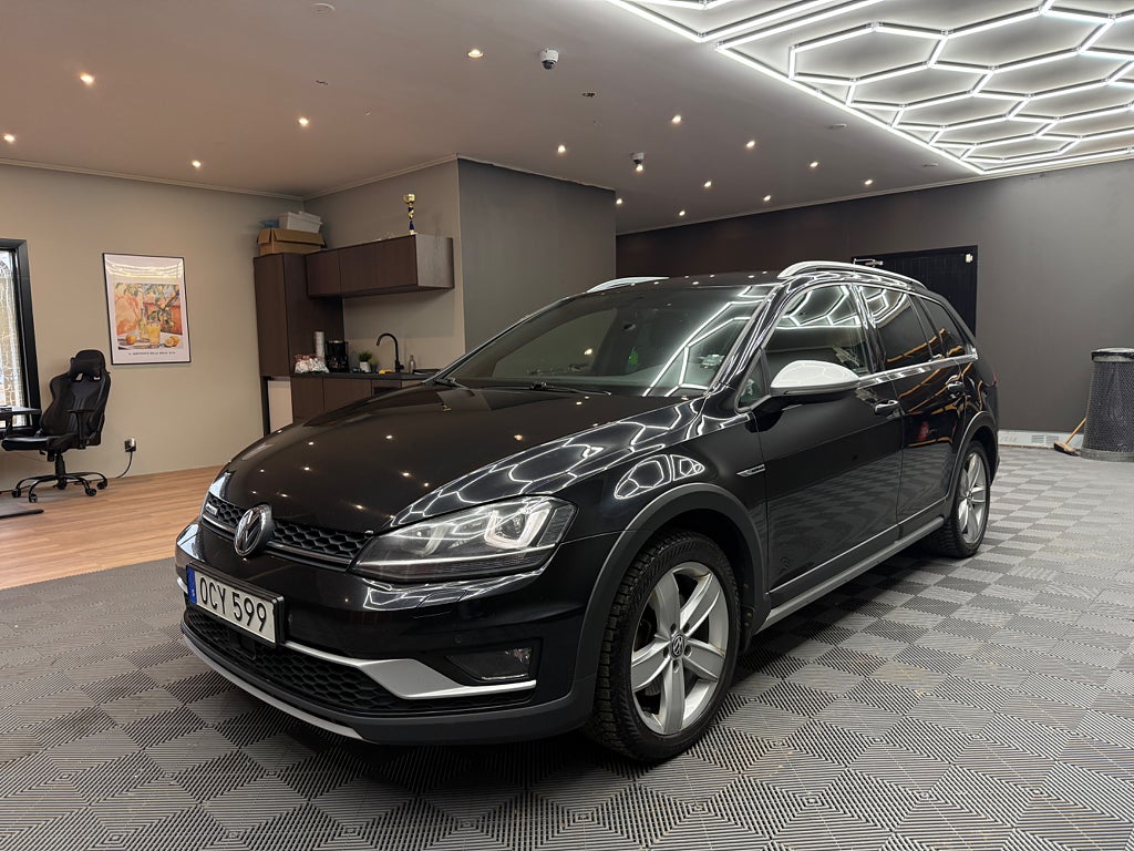 Volkswagen Golf Alltrack 2.0 TDI DPF BMT 4Motion Alltrack |B-KAM | D-VÄRM | DRAG