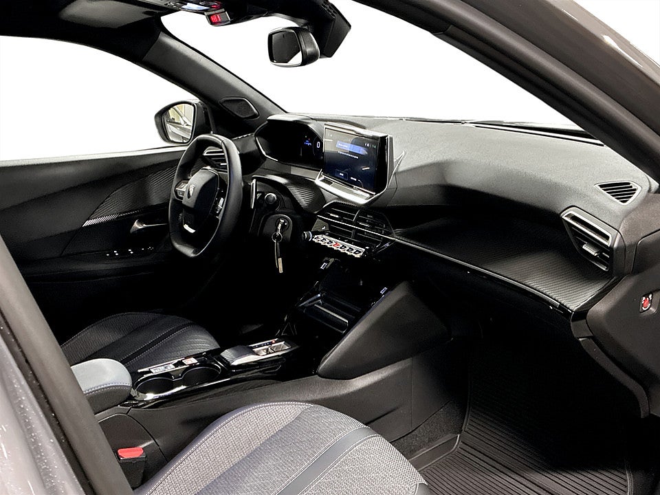 Bild på Peugeot 2008 Allure 1.2 PT 130hk Aut B-KAMERA CARPLAY
