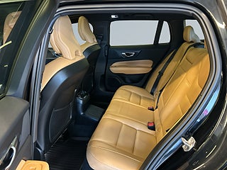 Volvo V60 T6 AWD Inscription Drag/Pano/Kamera/P-Värm/S&V/55km – bild 13