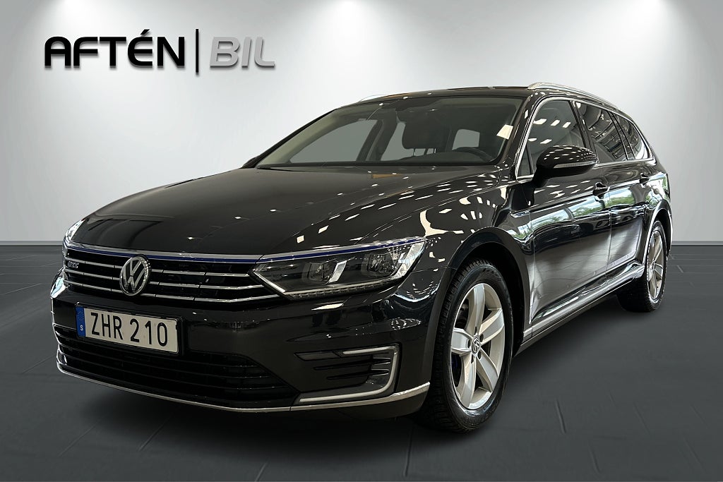 Volkswagen Passat GTE Plug-in 1.4 TSI Dragpaket Backkamera 