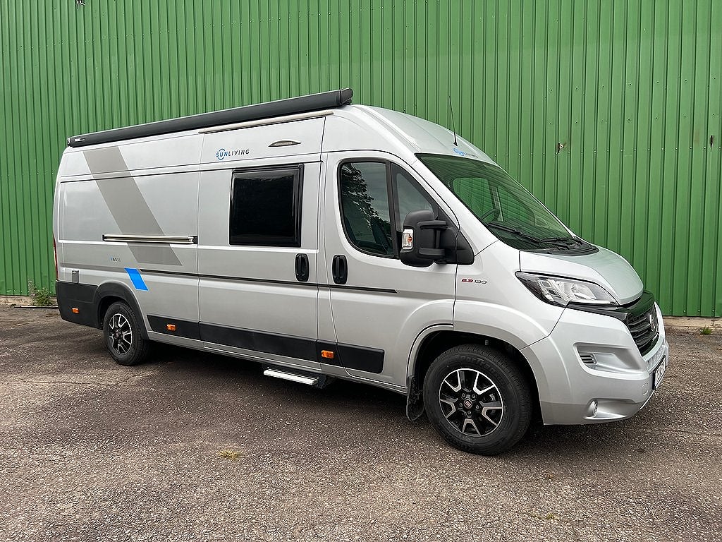 Sun Living V 65 SL * Låga långbäddar * Solcell* extra säng