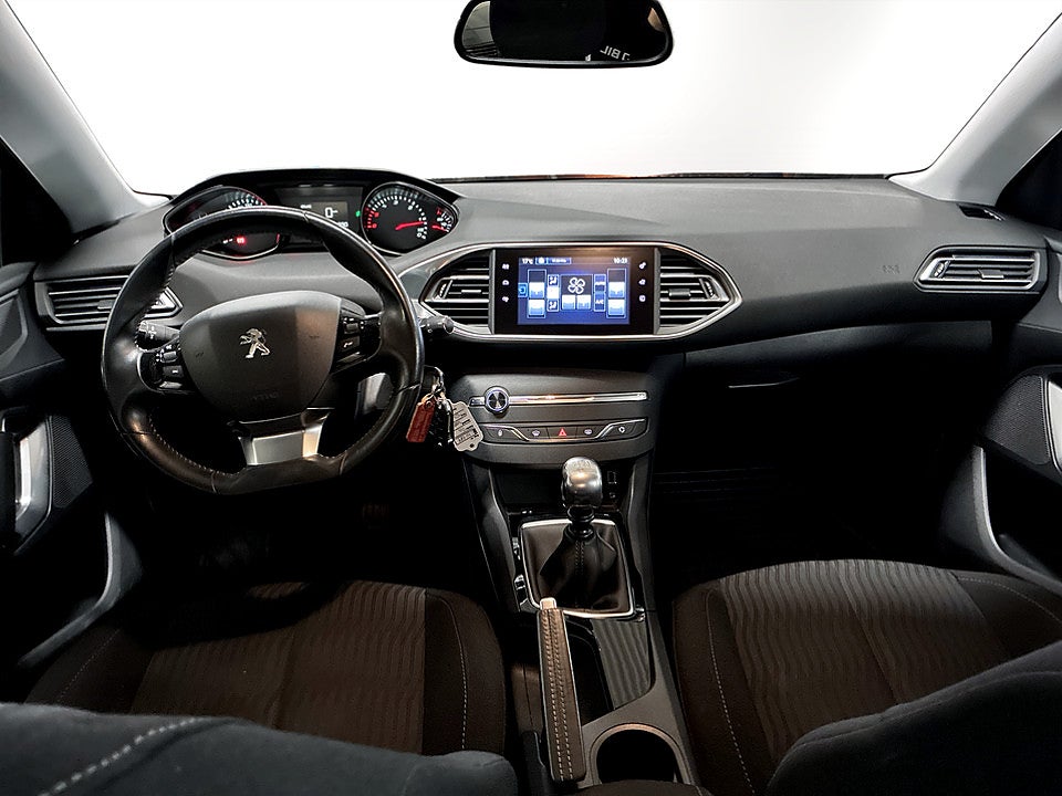 Bild på Peugeot 308 308 5D Active 1.6 e-HDi 115hk