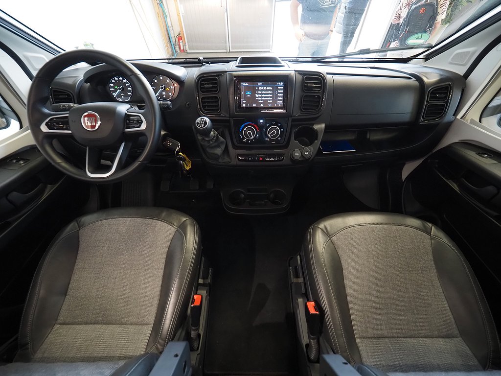 Adria Matrix 670 SL 3500kg Markis Cykelställ 2024