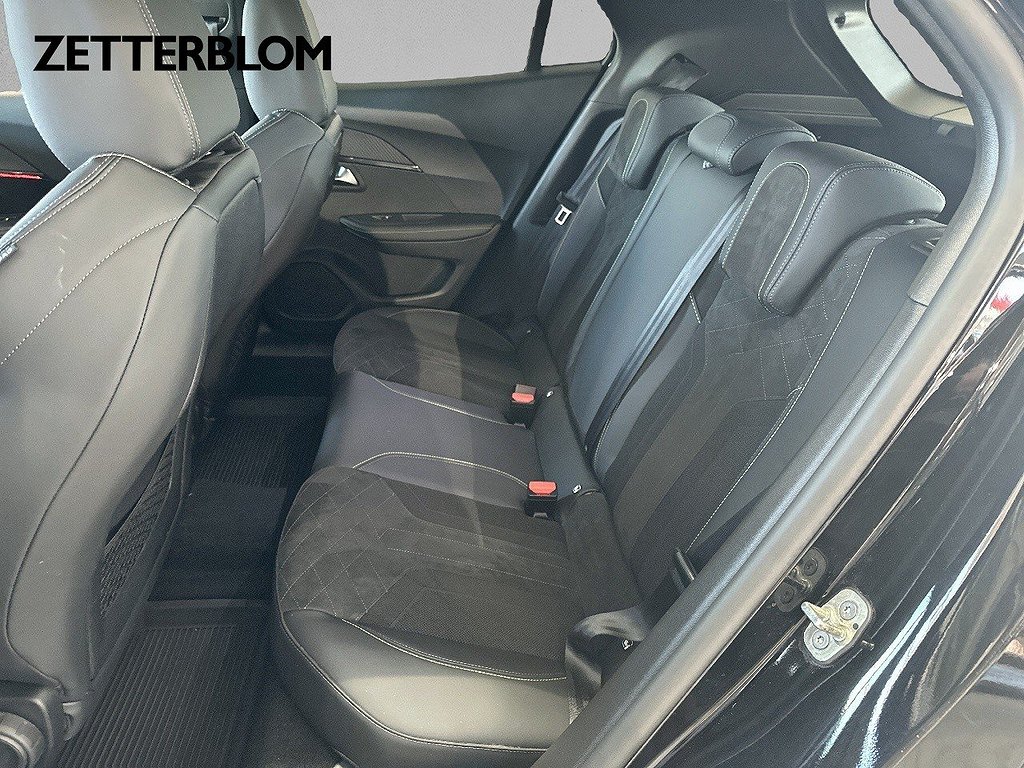 Halvkombi Peugeot 2008 9 av 16