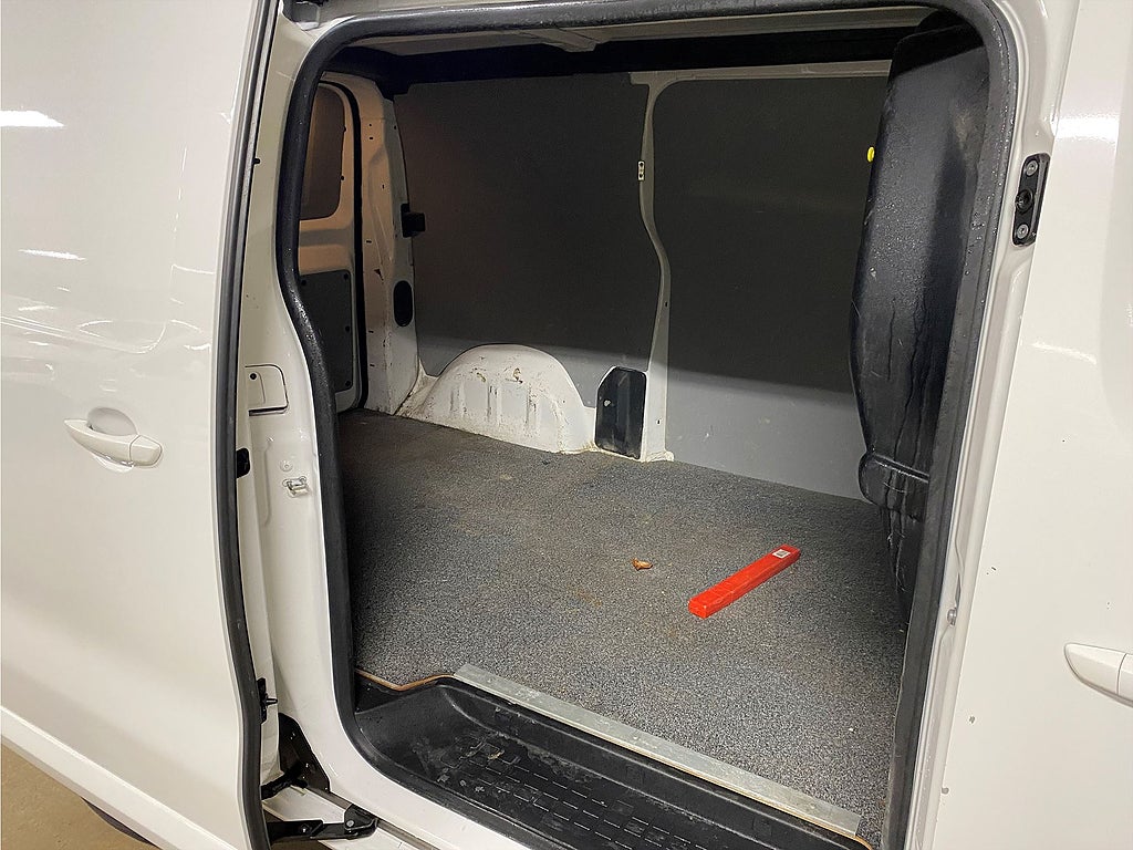 Bild på Citroën Jumpy PRO Business 2.0 BHDi 122hk - MOTORVÄRMARE