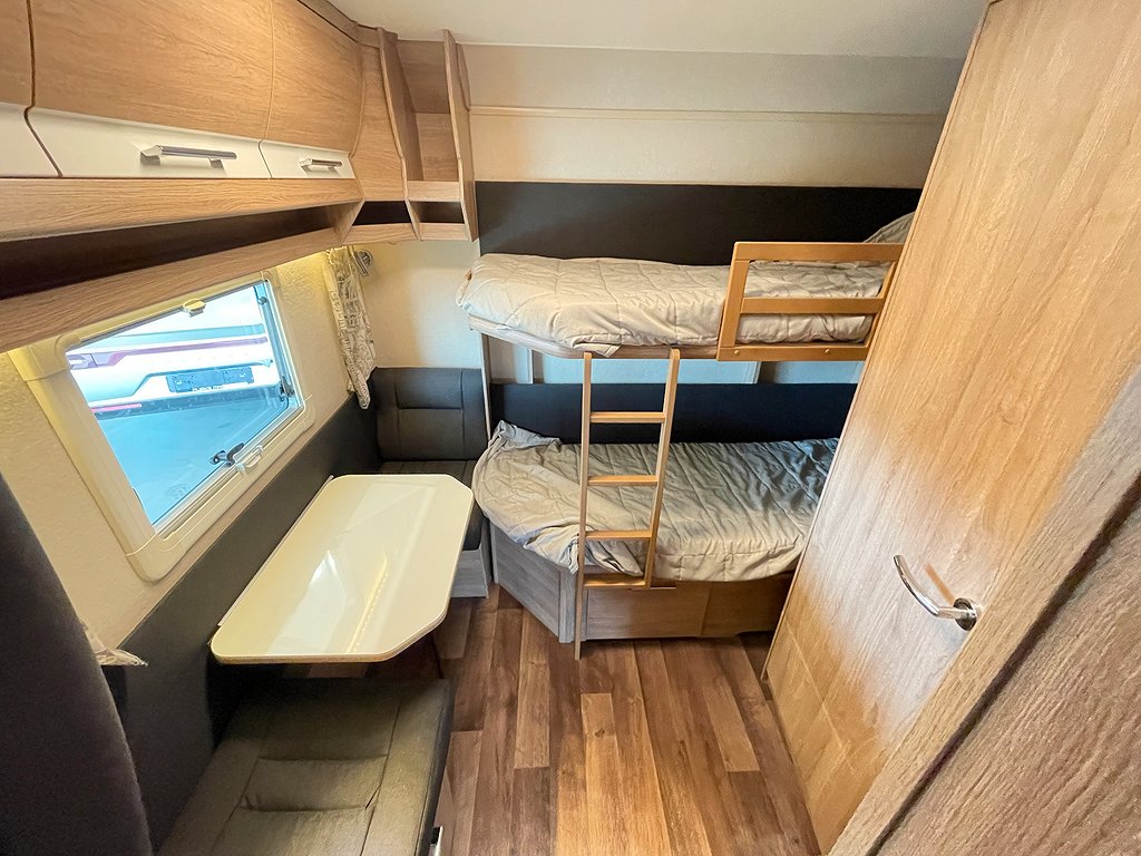 Kabe Classic 660 GDL / Förtält / AC / ALDE / Barnkammare - Kabe