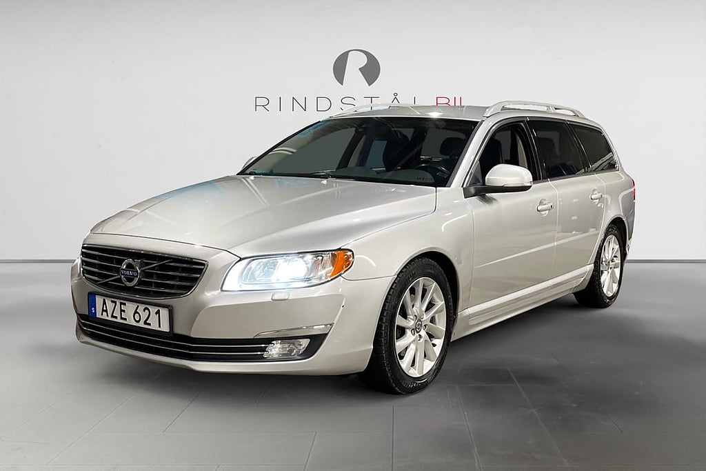 Volvo V70 D2 115 HK AUT SUMMUM DRAG D-VÄRM SKINN VOC KAMR...